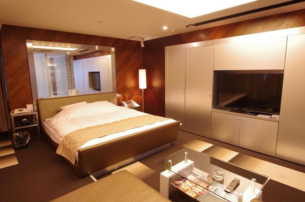 ラグジュアリー ダブルルーム 喫煙可 | ブルーホテル オクタ - 大人限定