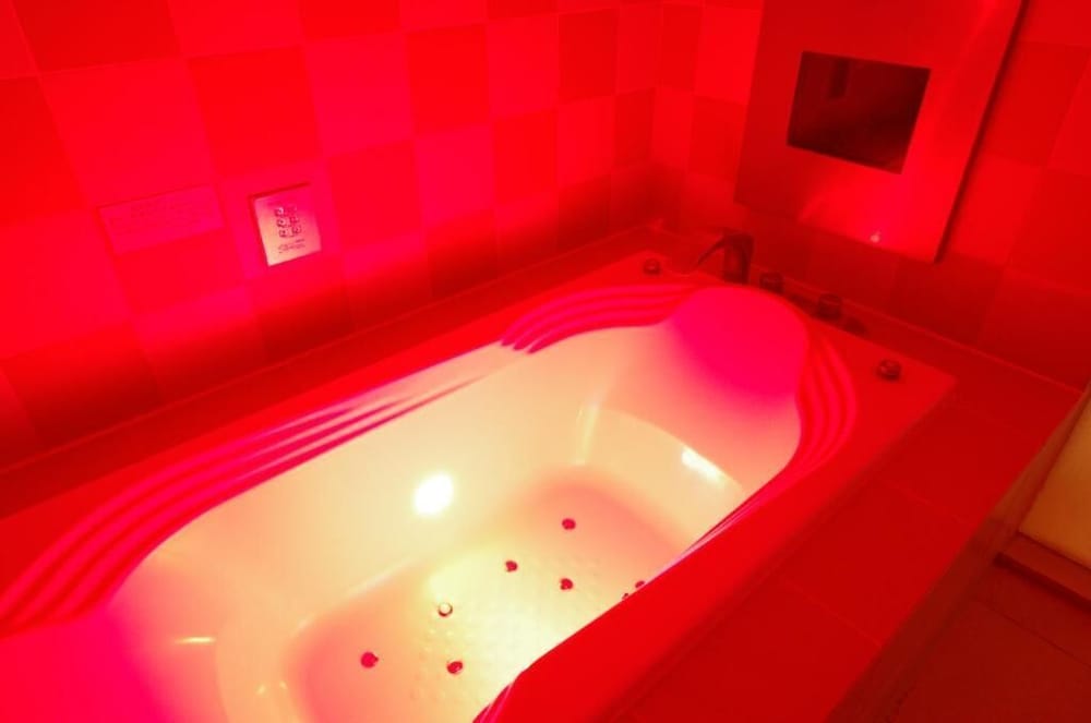 ダブルルーム 喫煙可 バスルーム0 | ブルーホテル オクタ - 大人限定