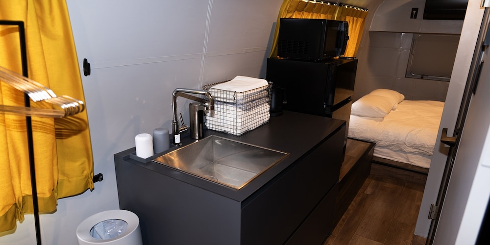 ベーシック モバイルホーム 客室8 | FOG VILLA&SPA