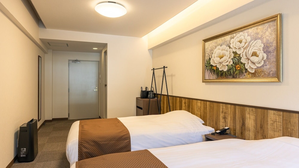 スタンダード ツインルーム バルコニー マウンテンビュー 客室1 | HOTEL nehako