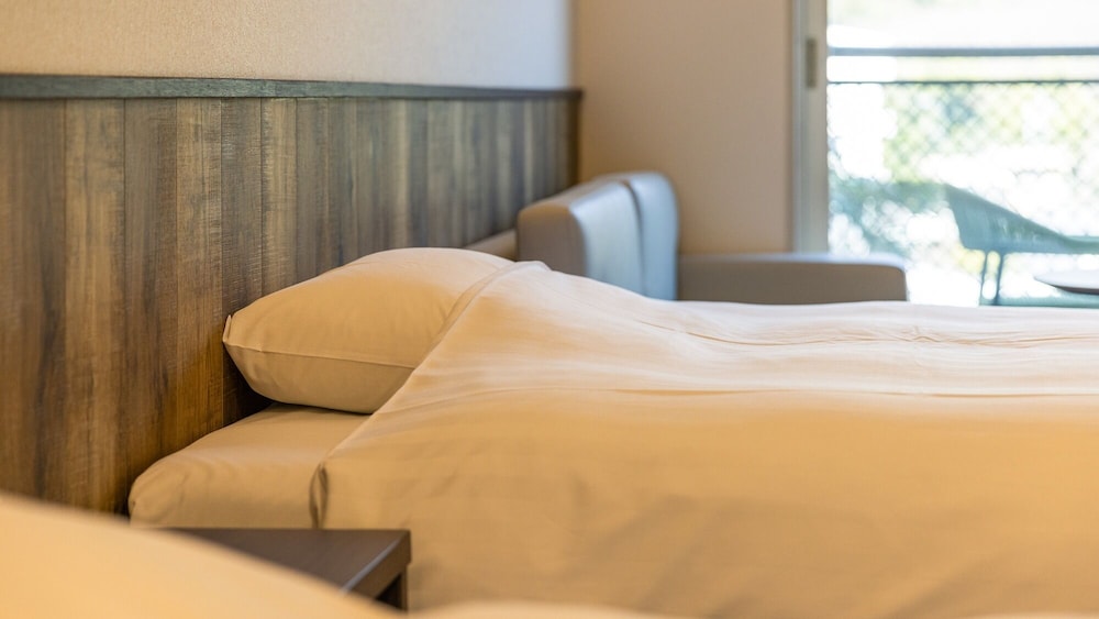 スタンダード ツインルーム バルコニー マウンテンビュー 客室3 | HOTEL nehako