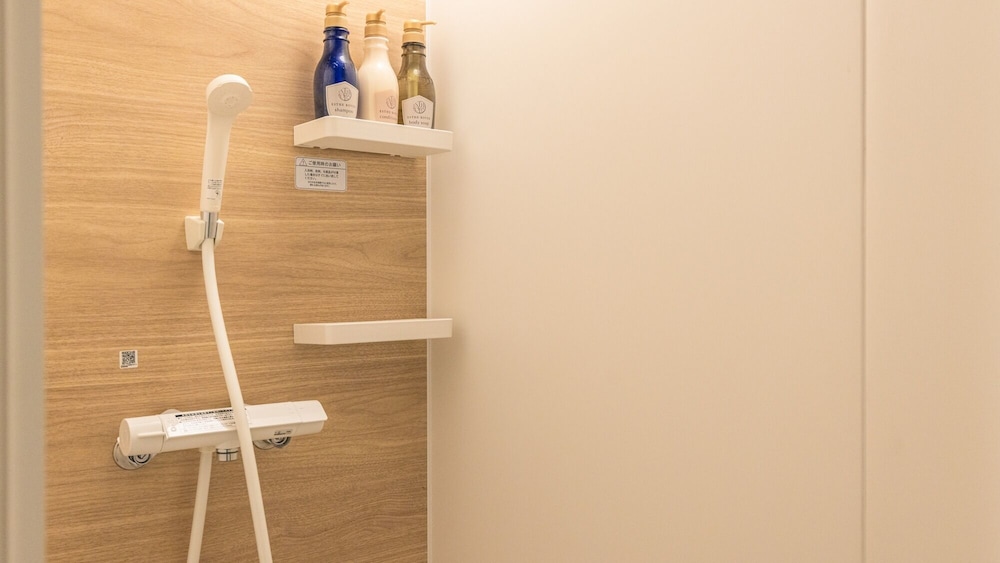 コンフォート ルーム バスルームのシャワー0 | HOTEL nehako