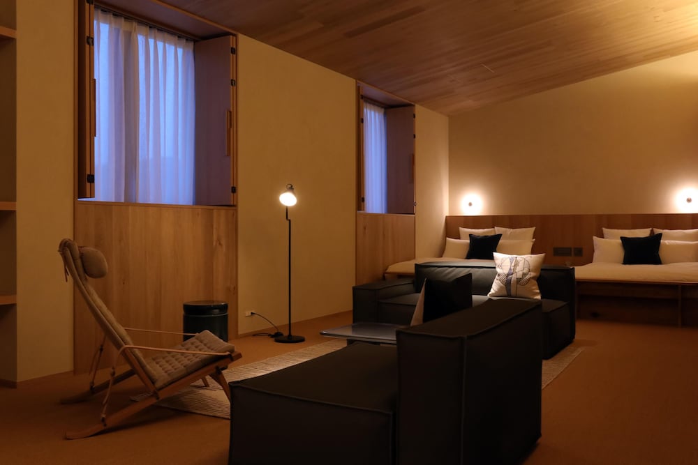ダブルベッド×2・75平米【110】Honest Comfort 客室2 | HACIENDA KARUIZAWA HOTEL（ハシェンダ 軽井沢 ホテル）
