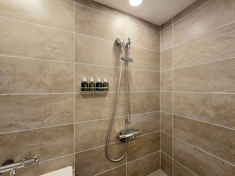 ベーシック ツインルーム バスルーム0 | HACIENDA KARUIZAWA