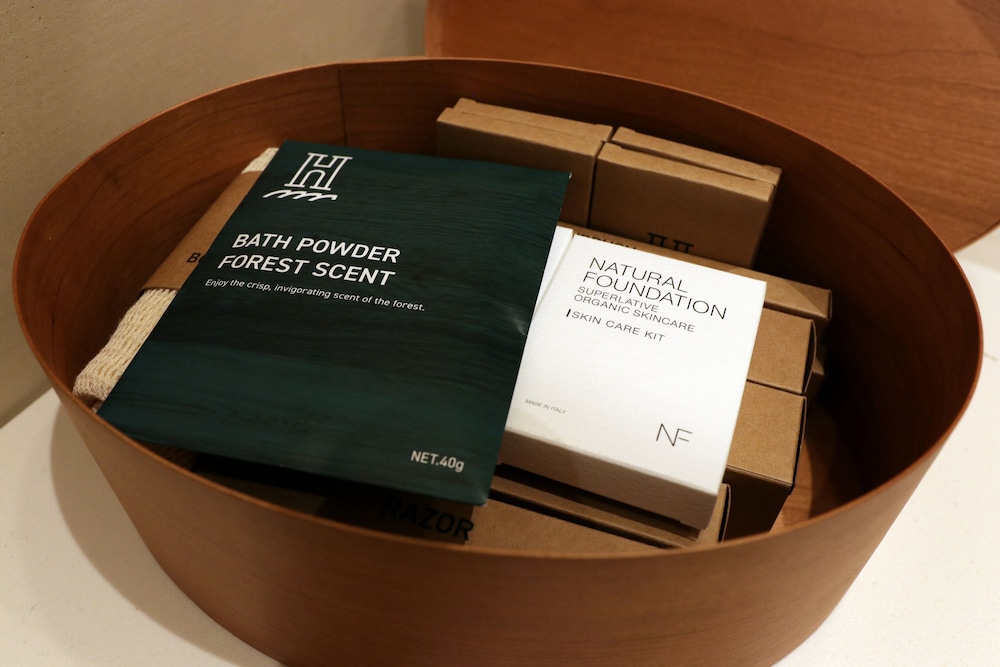 ベーシック ツインルーム バスルームの設備1 | HACIENDA KARUIZAWA