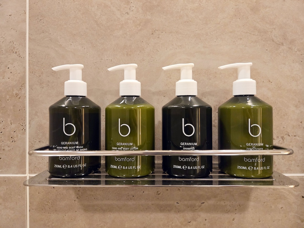 ベーシック ツインルーム バスルームの設備0 | HACIENDA KARUIZAWA