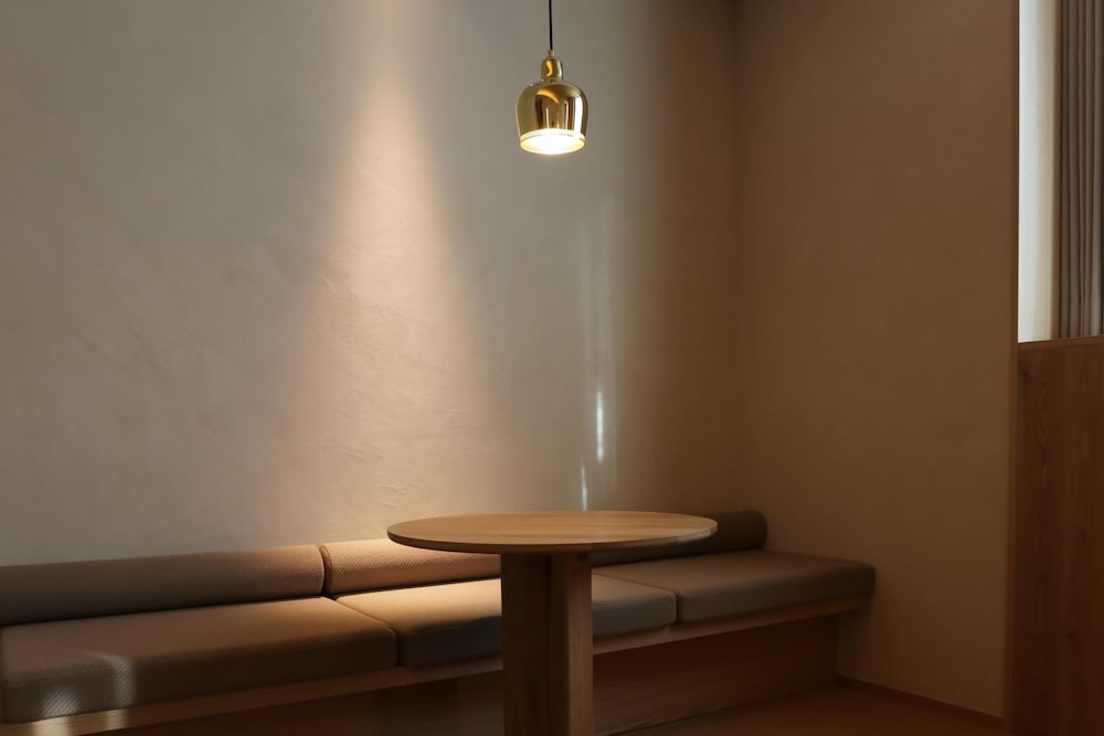 セミダブルベッド×2・51平米【106/107/108】Authentic Line 客室5 | HACIENDA KARUIZAWA HOTEL（ハシェンダ 軽井沢 ホテル）