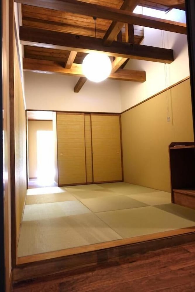 スーペリア ツインルーム バルコニー リバービュー 内装4 | 横川温泉湯殿ととのゆ