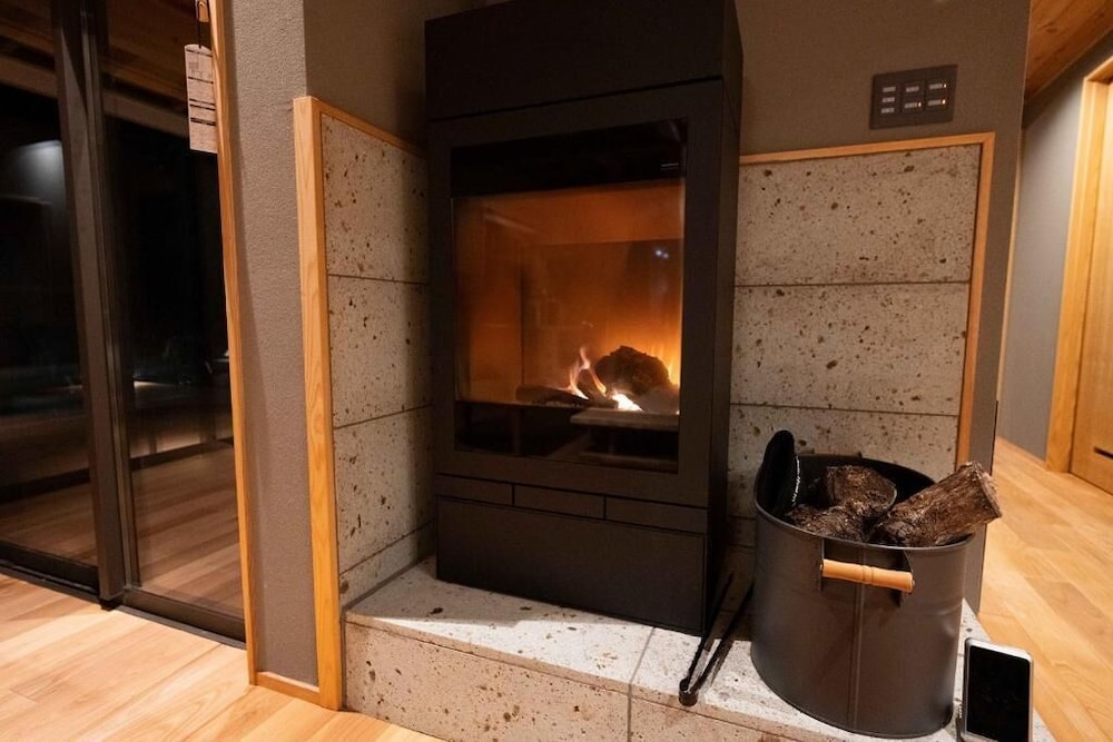 ラグジュアリー ヴィラ バルコニー プールビュー 内装0 | 横川温泉湯殿ととのゆ