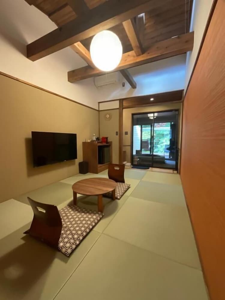 スーペリア ツインルーム バルコニー リバービュー レストラン1 | 横川温泉湯殿ととのゆ