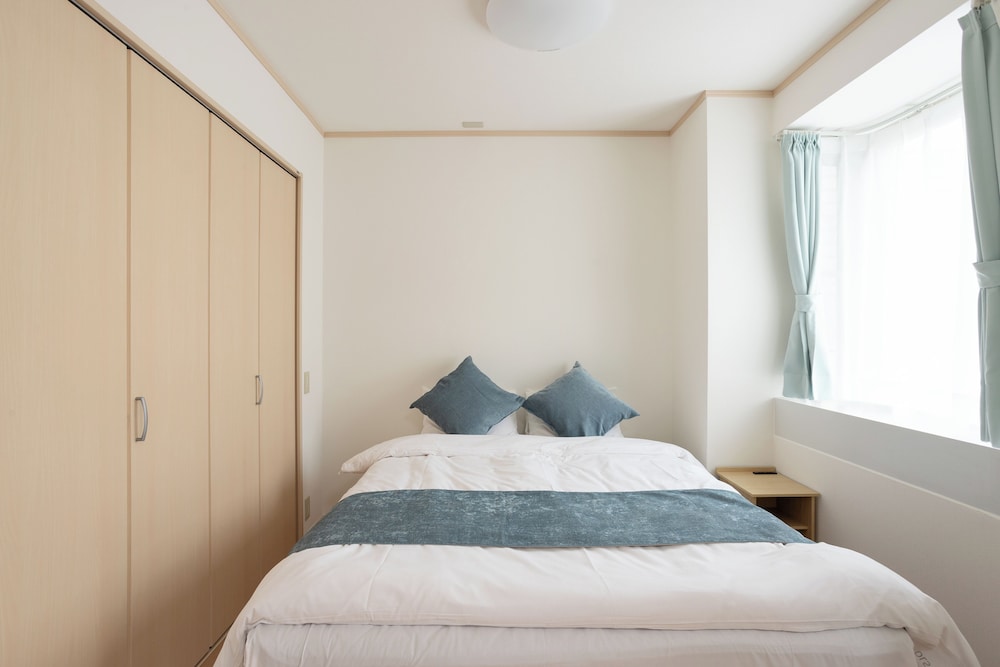 客室1 | 神楽坂シティハウス