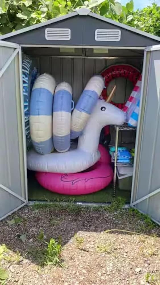 デラックス ヴィラ ガーデンビュー 客室14 | 西伊豆・海沿い庭付き新築ヴィラ｜バレルサウナ源泉掛け流し温泉露天風呂/海まで0秒