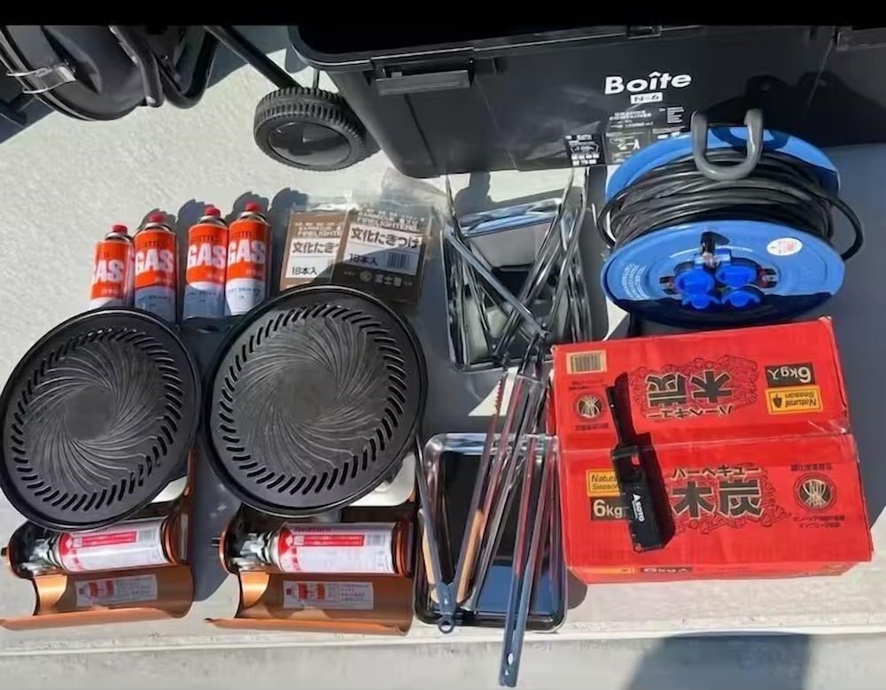 デラックス ヴィラ ガーデンビュー 客室7 | 西伊豆・海沿い庭付き新築ヴィラ｜バレルサウナ源泉掛け流し温泉露天風呂/海まで0秒