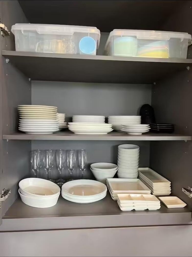 デラックス ヴィラ ガーデンビュー 客室4 | 西伊豆・海沿い庭付き新築ヴィラ｜バレルサウナ源泉掛け流し温泉露天風呂/海まで0秒