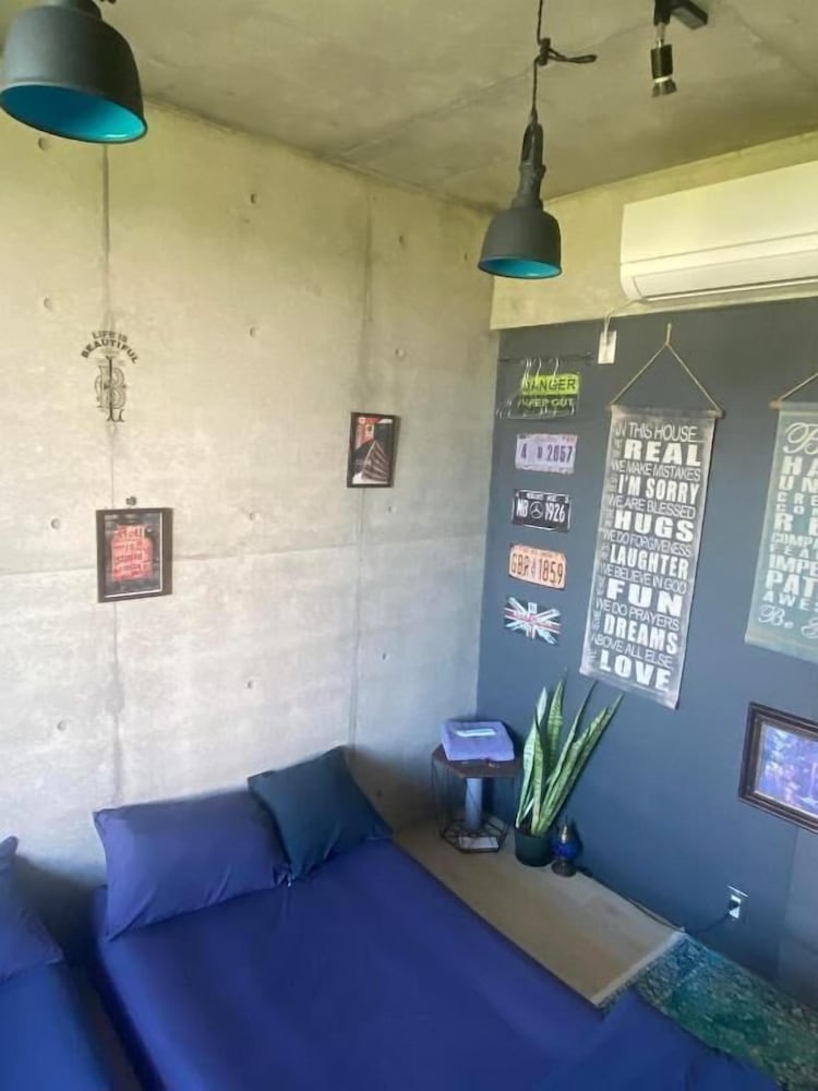 ツインルーム シングルベッド 2 台 禁煙 ガーデンビュー | SESOKO BLUE