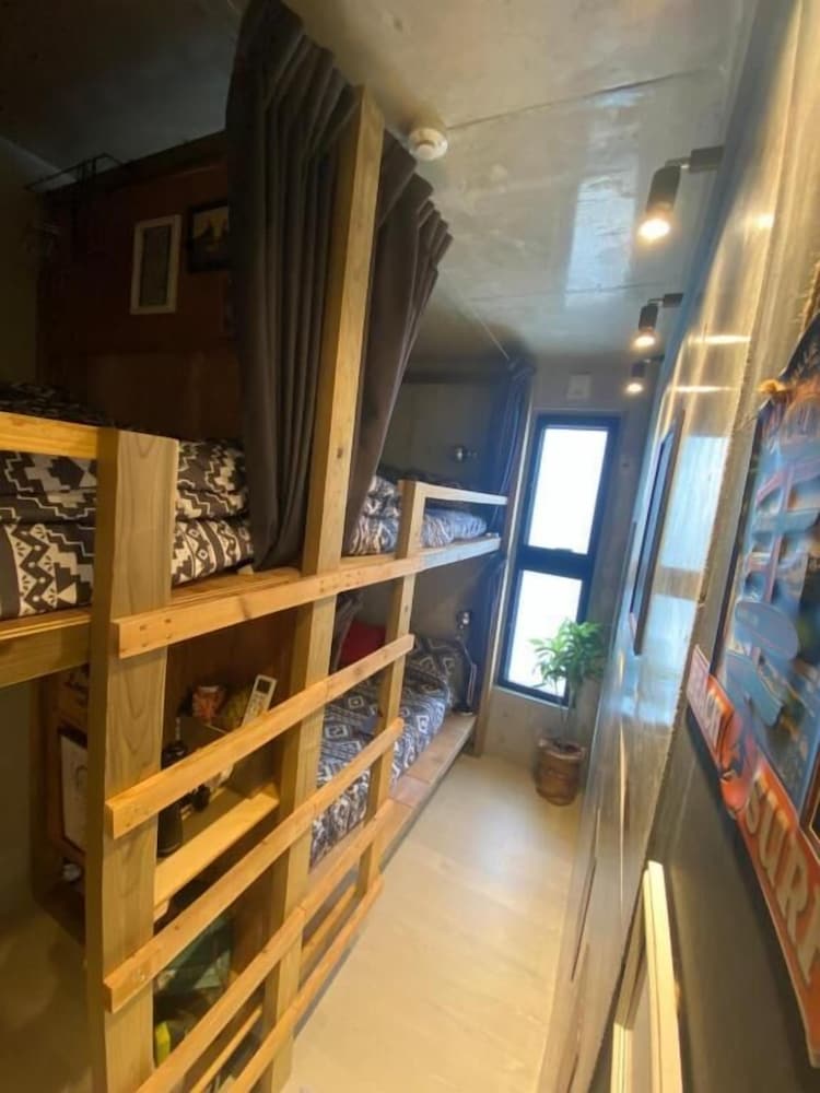 ベーシック 共同ドミトリー 男性限定 禁煙 客室2 | SESOKO BLUE