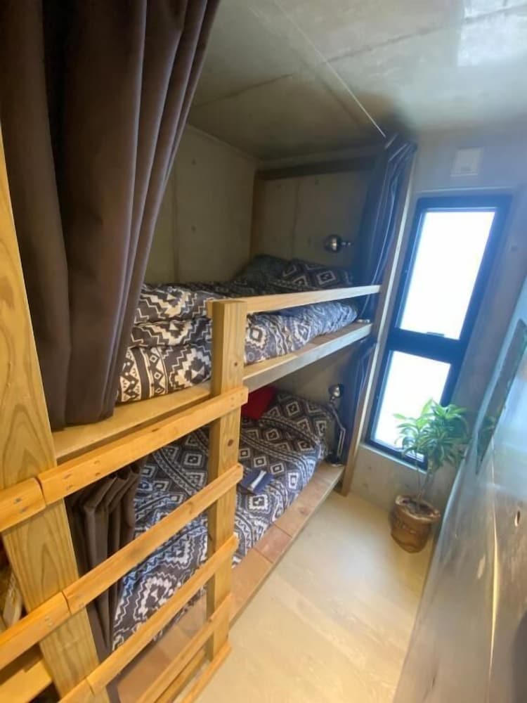 ベーシック 共同ドミトリー 男性限定 禁煙 | SESOKO BLUE