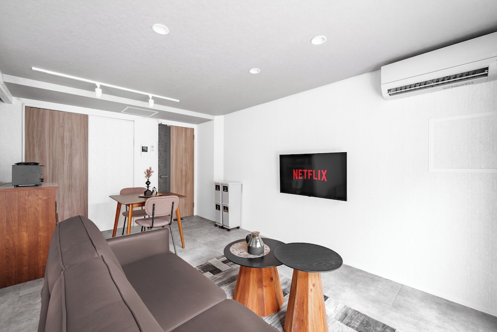 アパートメント 禁煙 (103) リビング エリア2 | GRAN HILLS