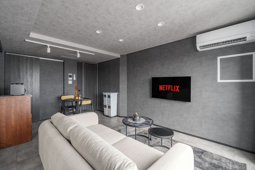 アパートメント 禁煙 (405) リビング エリア2 | GRAN HILLS