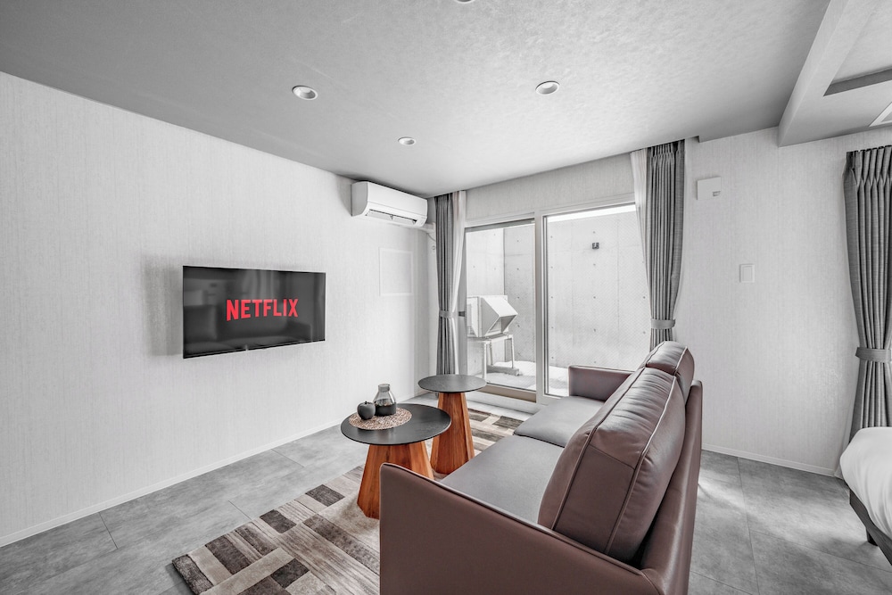 アパートメント 禁煙 (103) リビング エリア3 | GRAN HILLS