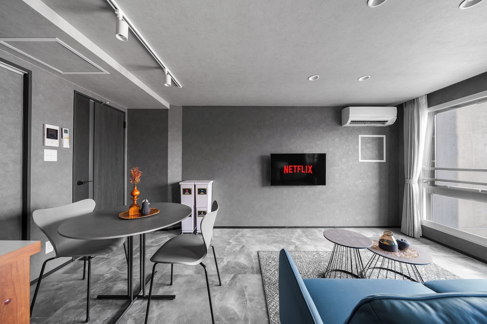 アパートメント 禁煙 (303) リビング エリア5 | GRAN HILLS