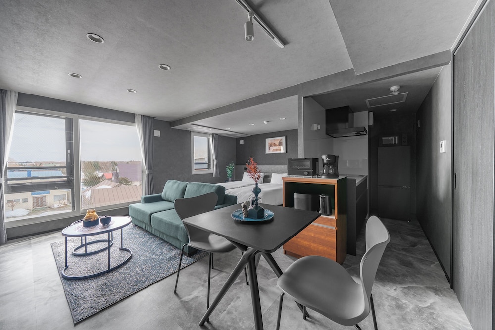 アパートメント 禁煙 (403) 客室内のダイニングエリア0 | GRAN HILLS