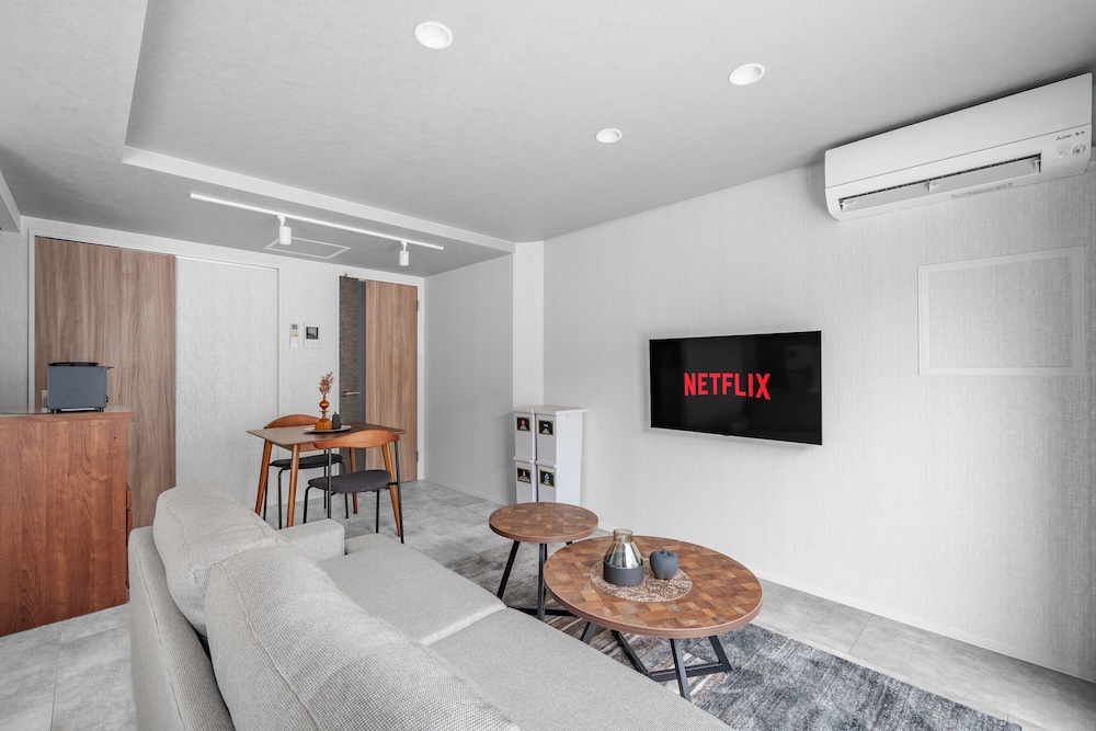 アパートメント 禁煙 (105) リビング エリア3 | GRAN HILLS