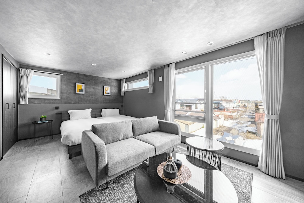 アパートメント 禁煙 (301) リビング エリア3 | GRAN HILLS