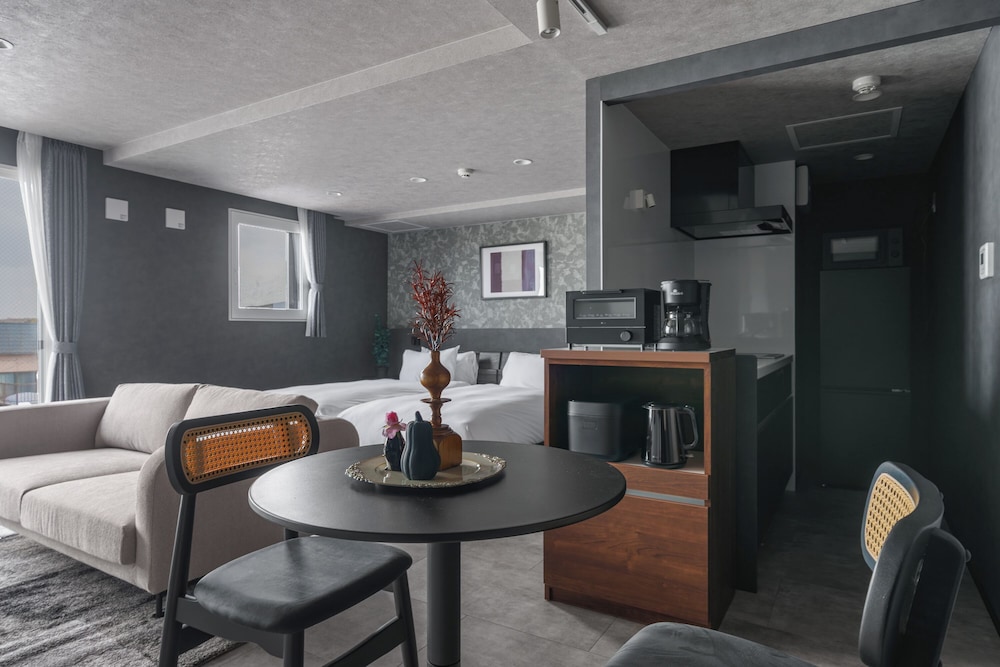 アパートメント 禁煙 (405) 客室内のダイニングエリア0 | GRAN HILLS