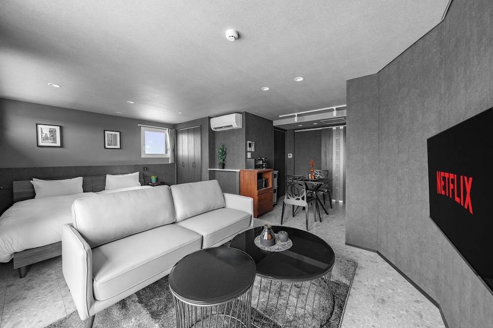 アパートメント 禁煙 (402) リビング エリア4 | GRAN HILLS