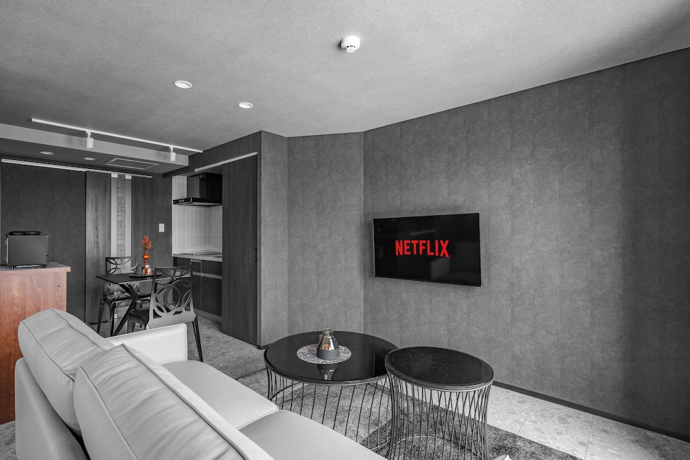 アパートメント 禁煙 (402) リビング エリア3 | GRAN HILLS