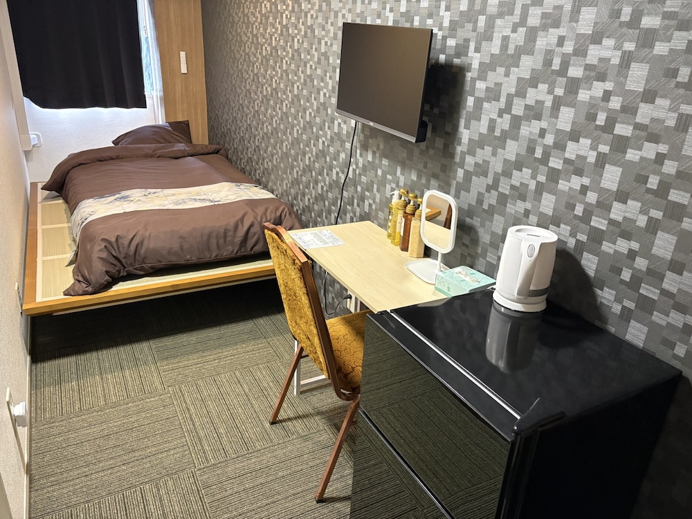 客室1 | ピースINN益田駅北