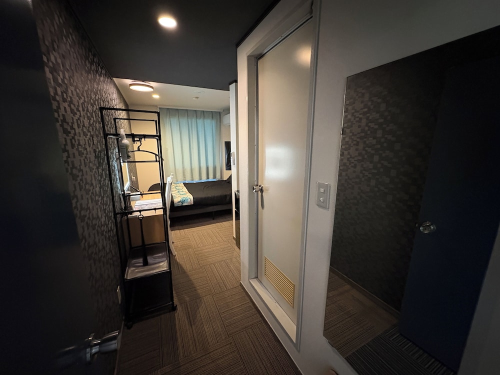 ベーシック ダブルルーム シティビュー 客室5 | ピースINN益田駅北