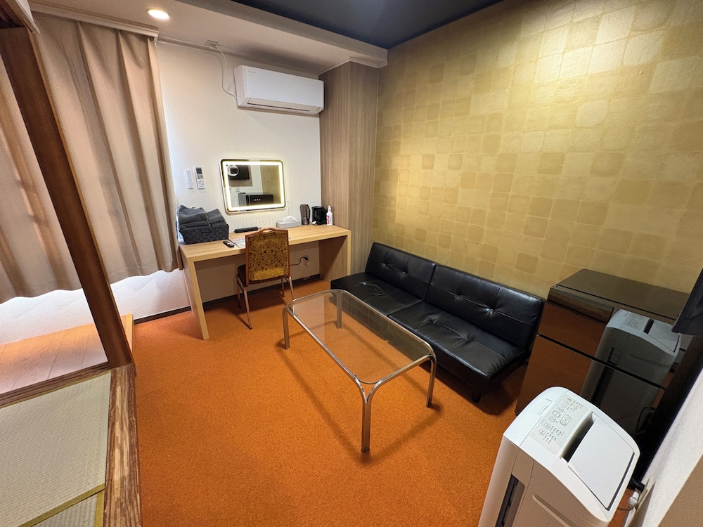デラックス スイート シティビュー 客室2 | ピースINN益田駅北