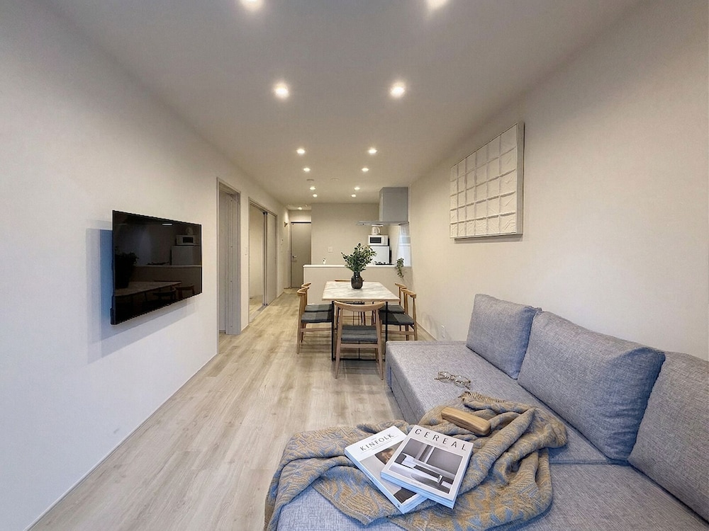 エクスクルーシブ アパートメント リビング エリア0 | THE SAKAI SUITE