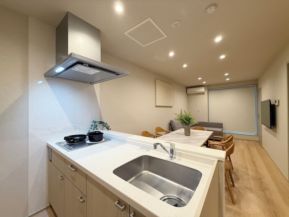 ファミリー アパートメント 専用キッチン2 | THE SAKAI SUITE