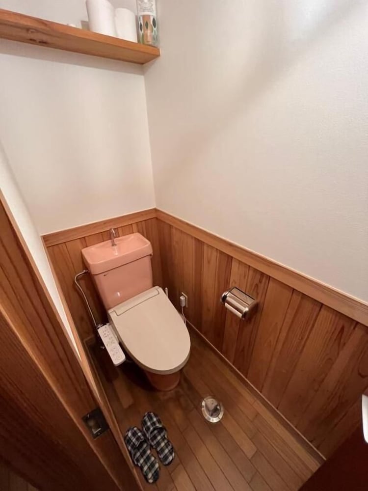 ベーシック トリプルルーム バルコニー マウンテンビュー バスルーム0 | 天空の宿　ロッジカウベル