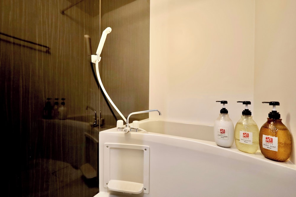 デラックス ツインルーム バスルーム13 | Kyo-wa Hotel Oshiage