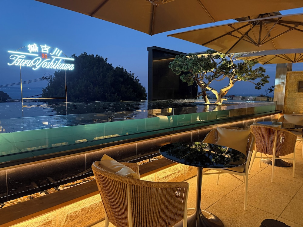 ジュニア スイート シービュー 屋外ダイニングエリア0 | 鶴吉川温泉ホテル