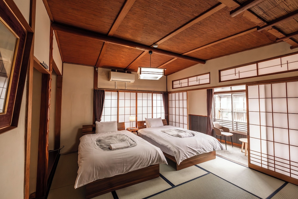 スーペリア ダブルまたはツインルーム 禁煙 マウンテンビュー | Snow Monkey Lodge