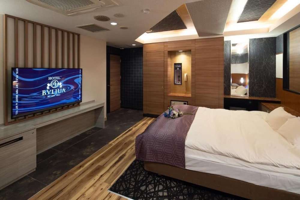 エコノミー ダブルルーム シティビュー 客室6 | ホテル ブルジュア -レジャーホテル- 大人限定