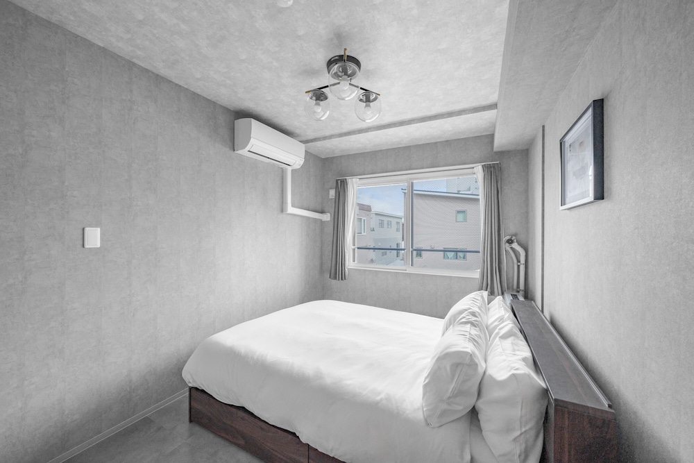 アパートメント 客室10 | BLUE FOREST 203