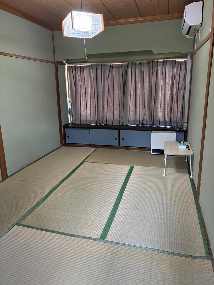 トリプルルーム マウンテンビュー 客室10 | HOTEL Mt.Fuji MoMoAung 桃庵