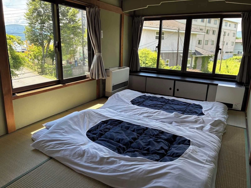 トリプルルーム マウンテンビュー | HOTEL Mt.Fuji MoMoAung 桃庵