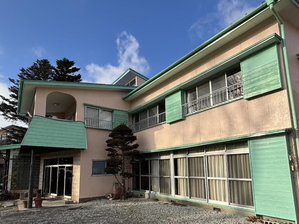 外観1 | HOTEL Mt.Fuji MoMoAung 桃庵