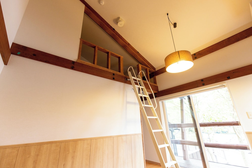 ツインルーム 禁煙 ガーデンビュー 内装0 | 森のオフィス Living
