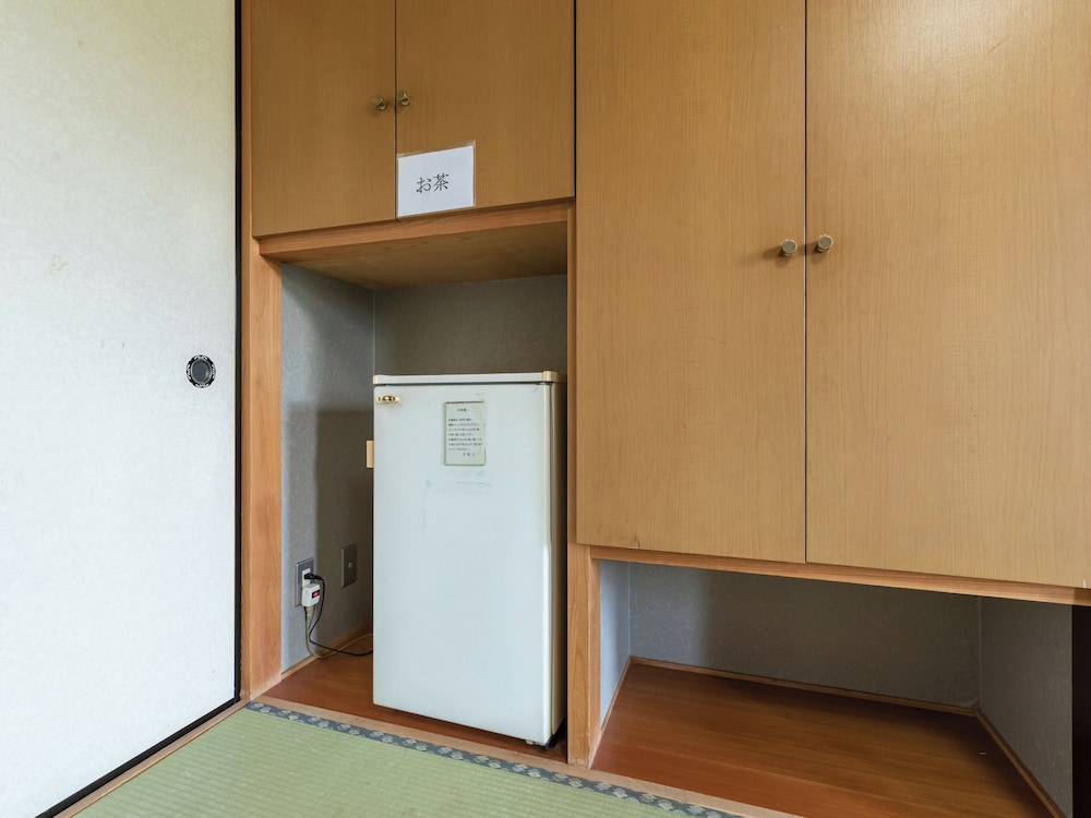 【禁煙】和室1~4名様(トイレ付き、バス共用)10畳 客室1 | Tabist 湯浅温泉 湯浅城