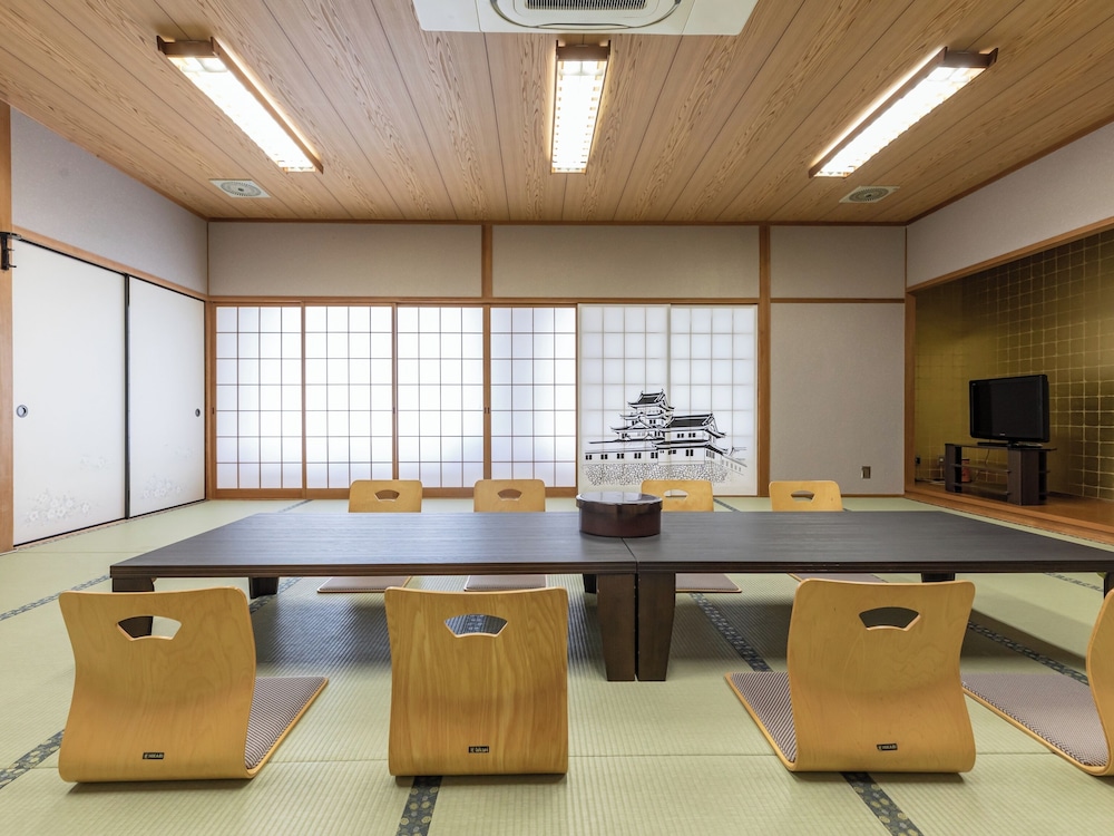 【禁煙】和室6~10名様(バス・トイレ共用) 客室5 | Tabist 湯浅温泉 湯浅城