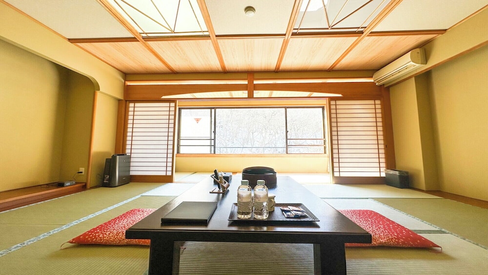 和室 マウンテンビュー 部屋からの景観0 | リブマックスリゾート川俣温泉ANNEX