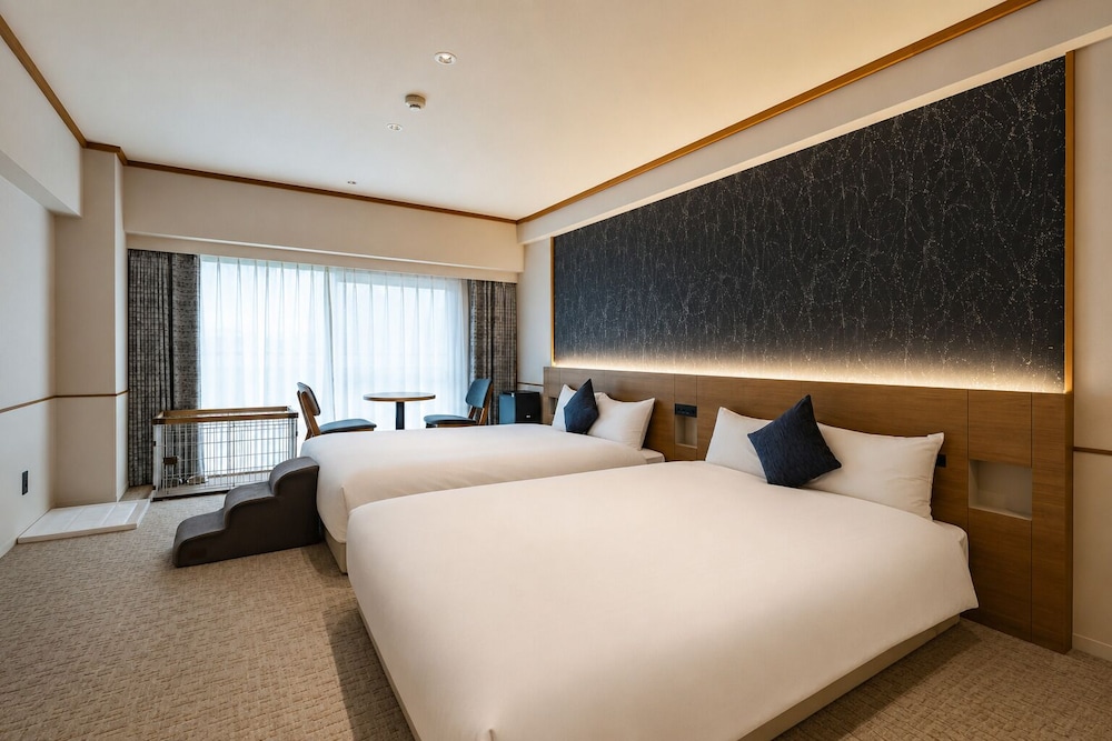 ダブルルーム ダブルベッド2台付 (ペット可) 禁煙 連泊清掃なし | B/C HOTEL草津
